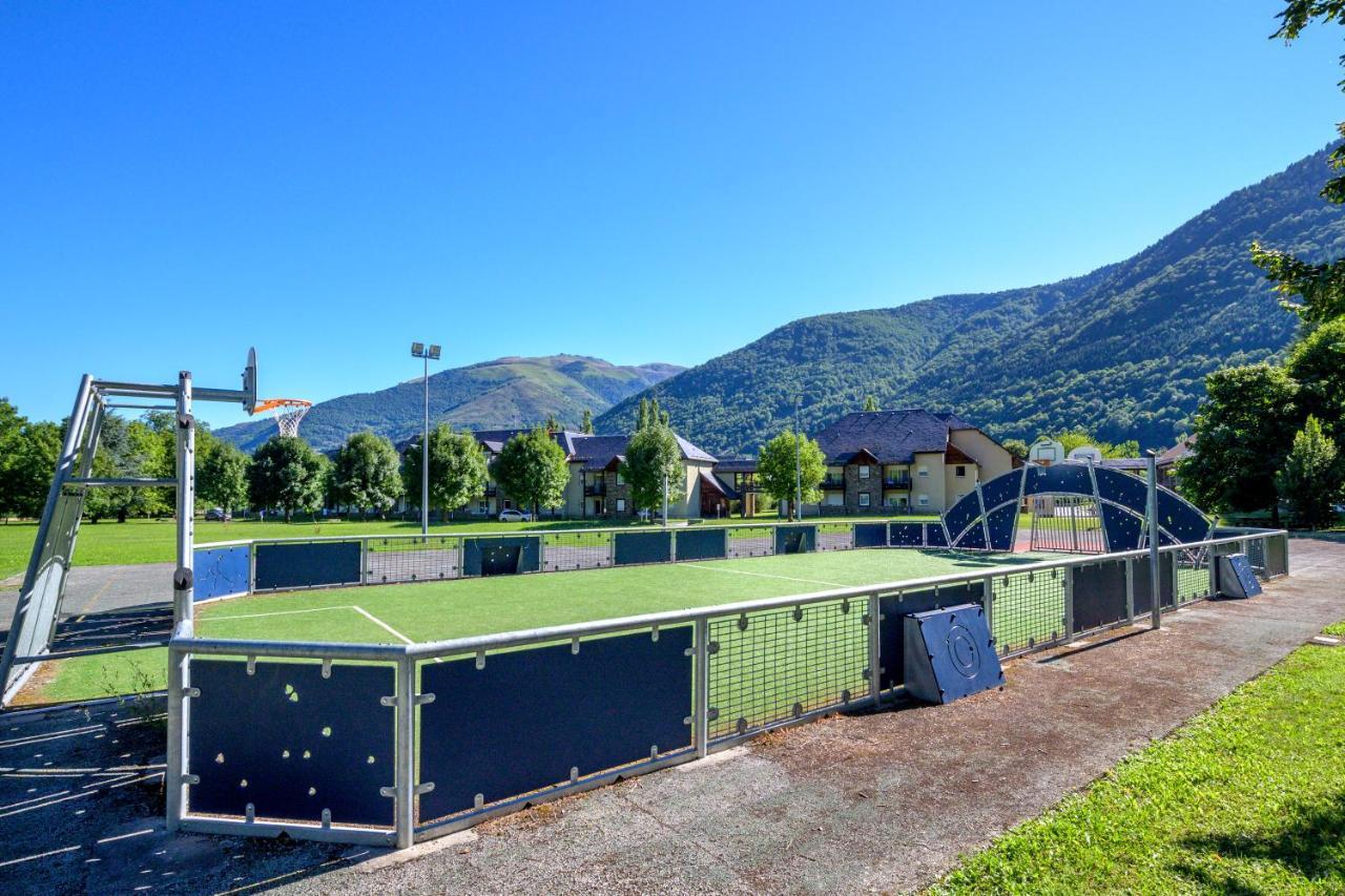Village Club Les Balcons Des Pyrenees Saint-Mamet Екстер'єр фото