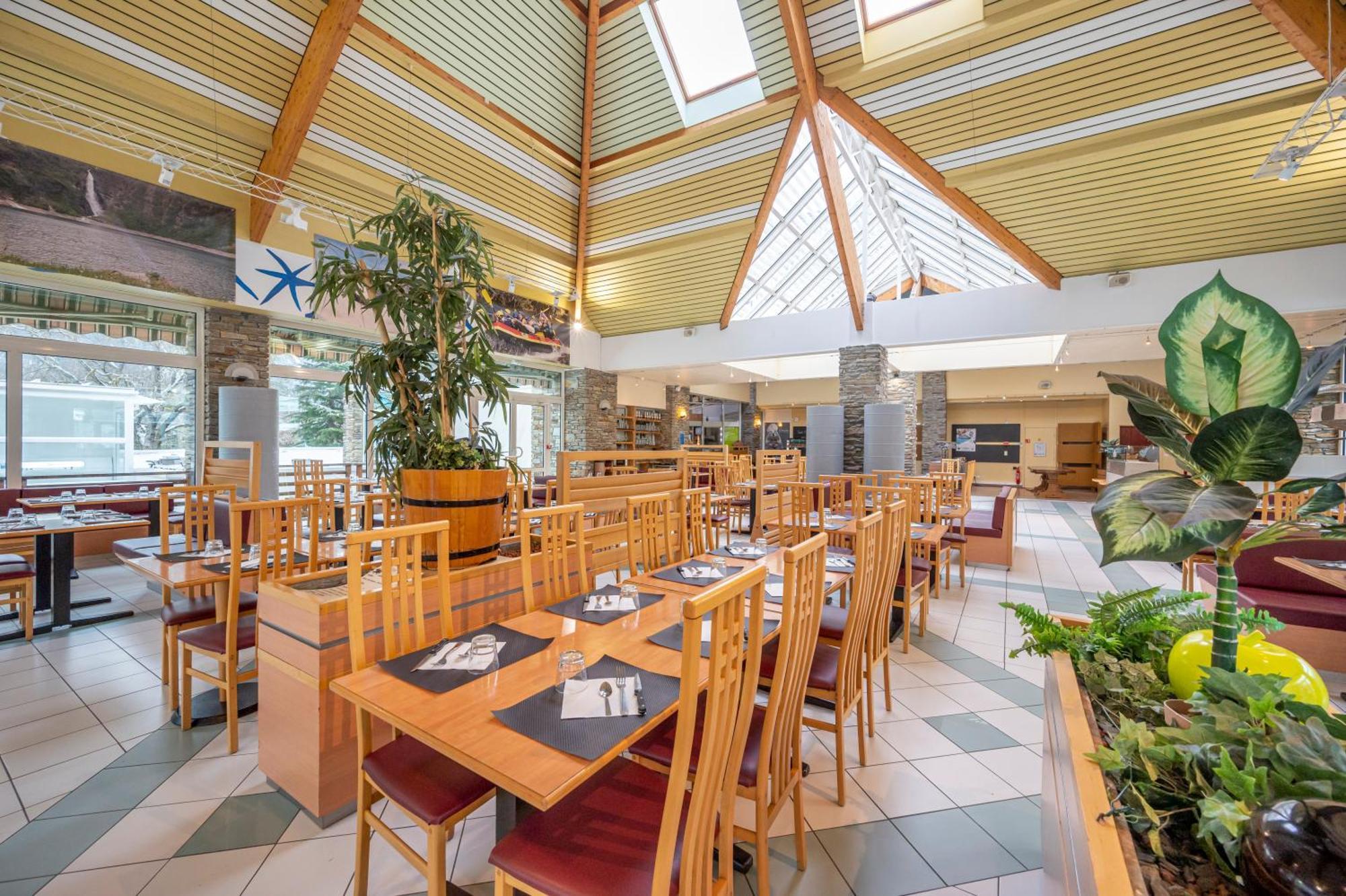 Village Club Les Balcons Des Pyrenees Saint-Mamet Екстер'єр фото