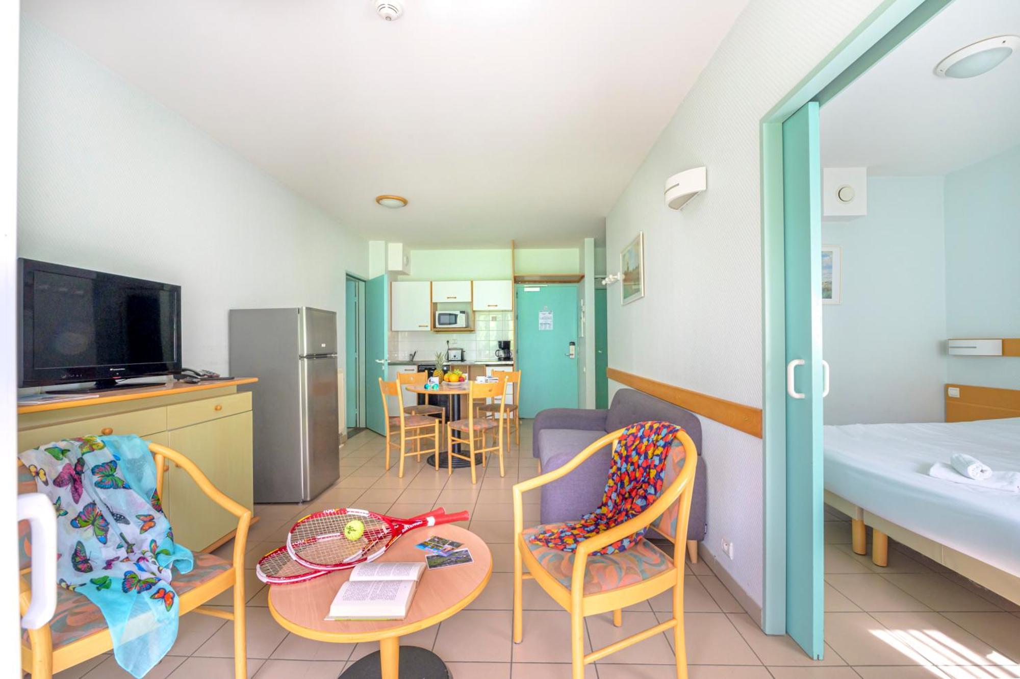 Village Club Les Balcons Des Pyrenees Saint-Mamet Екстер'єр фото