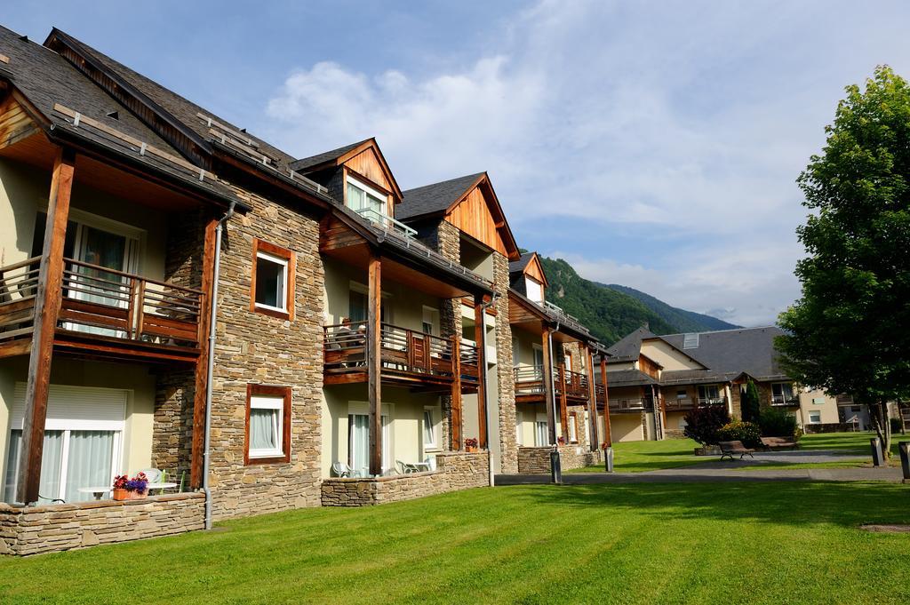Village Club Les Balcons Des Pyrenees Saint-Mamet Екстер'єр фото